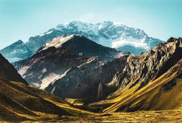 Aconcagua guided climb from the way to plaza de mulas