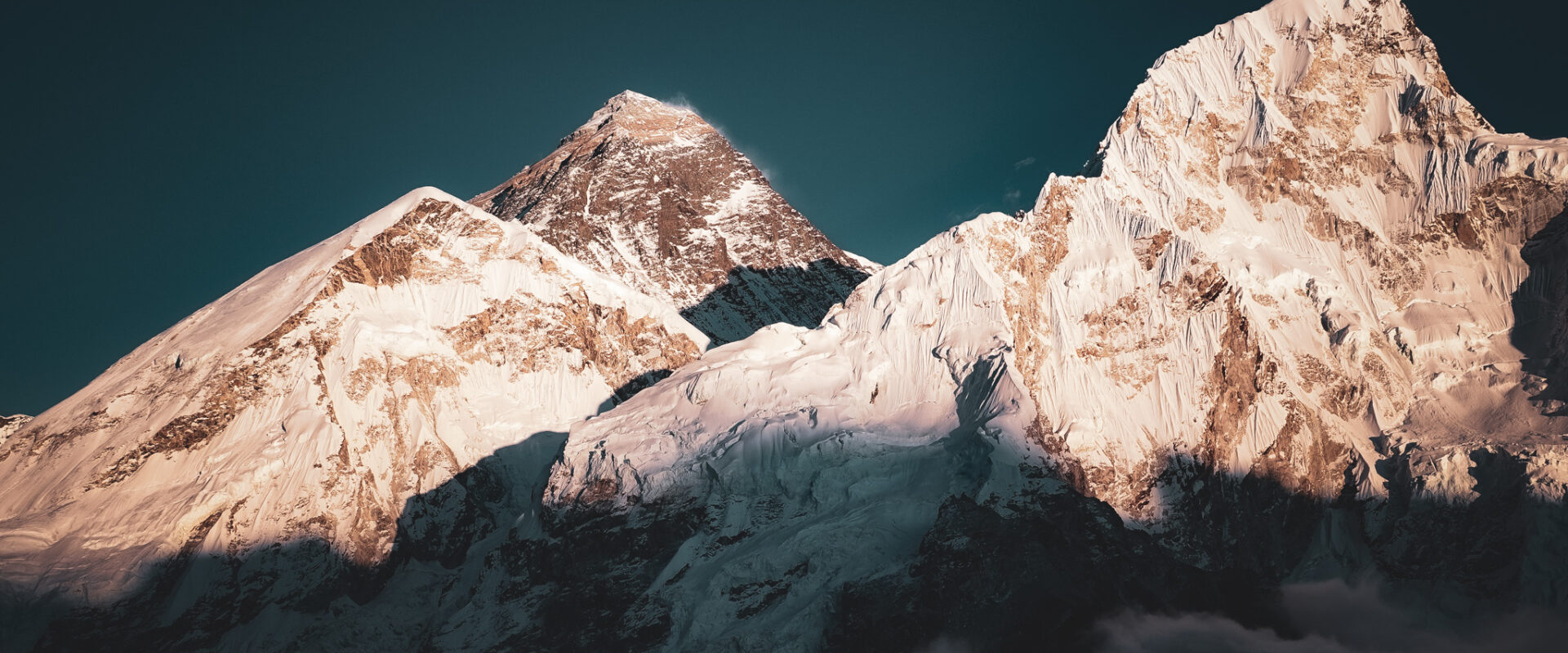 When is the Best Time to Trek to Everest Base Camp?