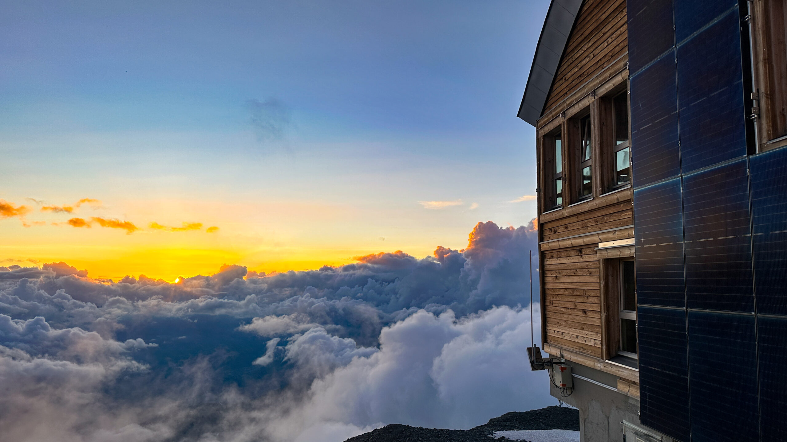 Tête Rousse Hut: A Review of Mont Blanc's Most Scenic Base