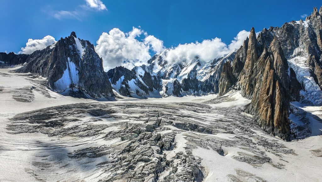 Discover the Vallée Blanche Glacier